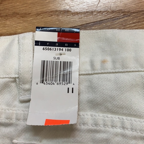 Tommy Hilfiger short size 11 - Picture 13 of 16
